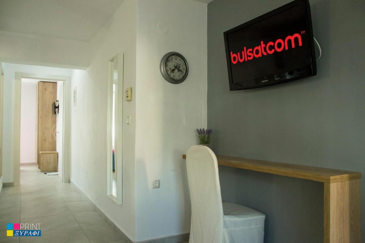 Evaggelia Design Suite Nea Peramos  Exterior photo